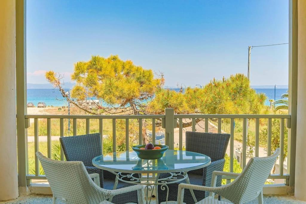 The Bright House By The Sea Villa Afytos Exterior foto